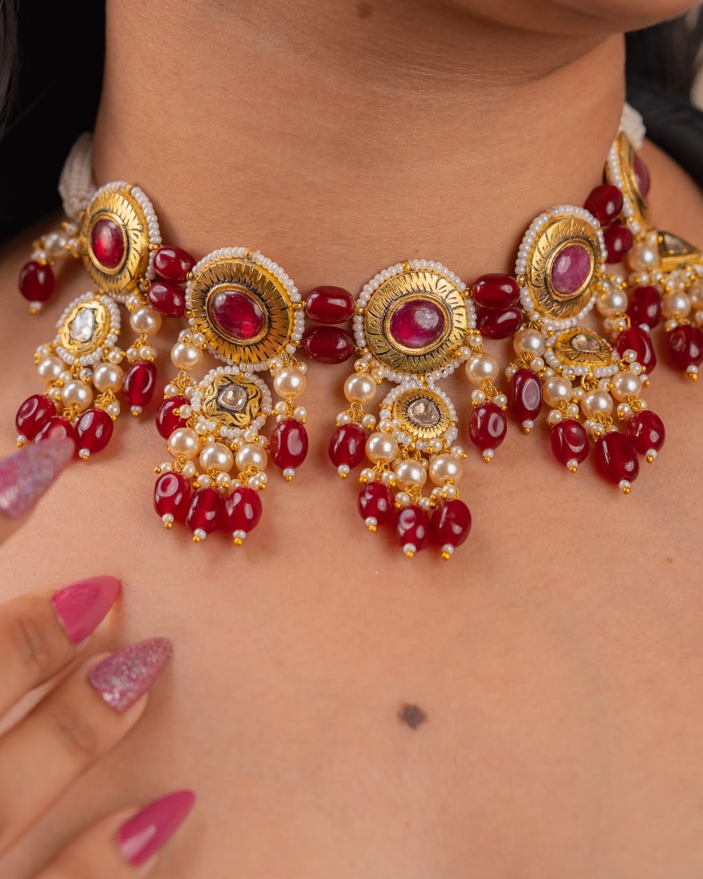 Gulnaar Choker