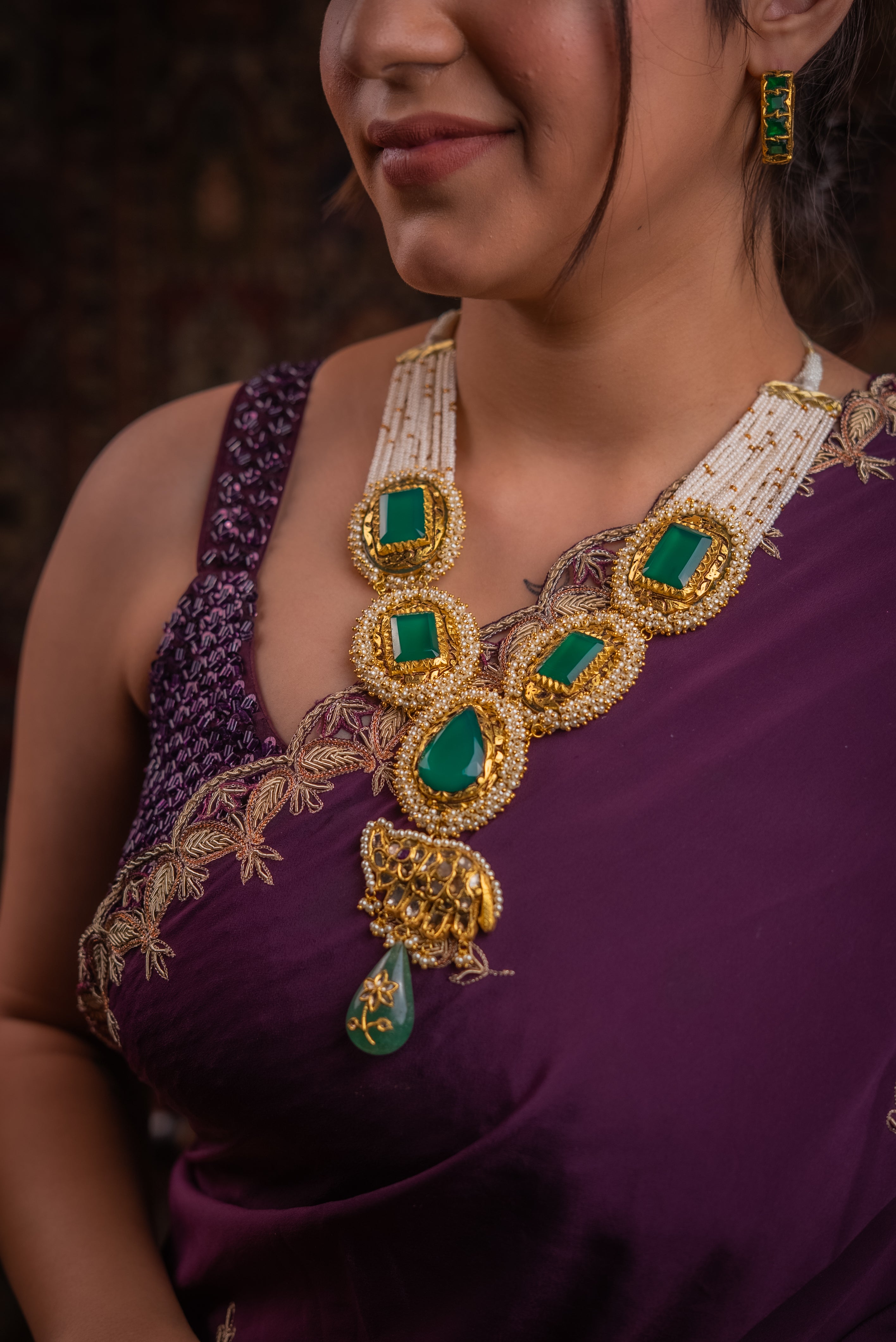 GREEN ELEPHANT NECKLACE
