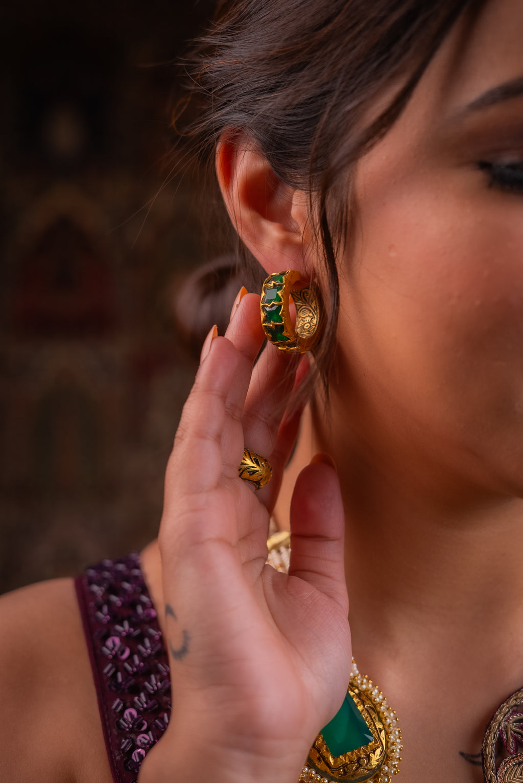 REVERSIBLE HOOPS