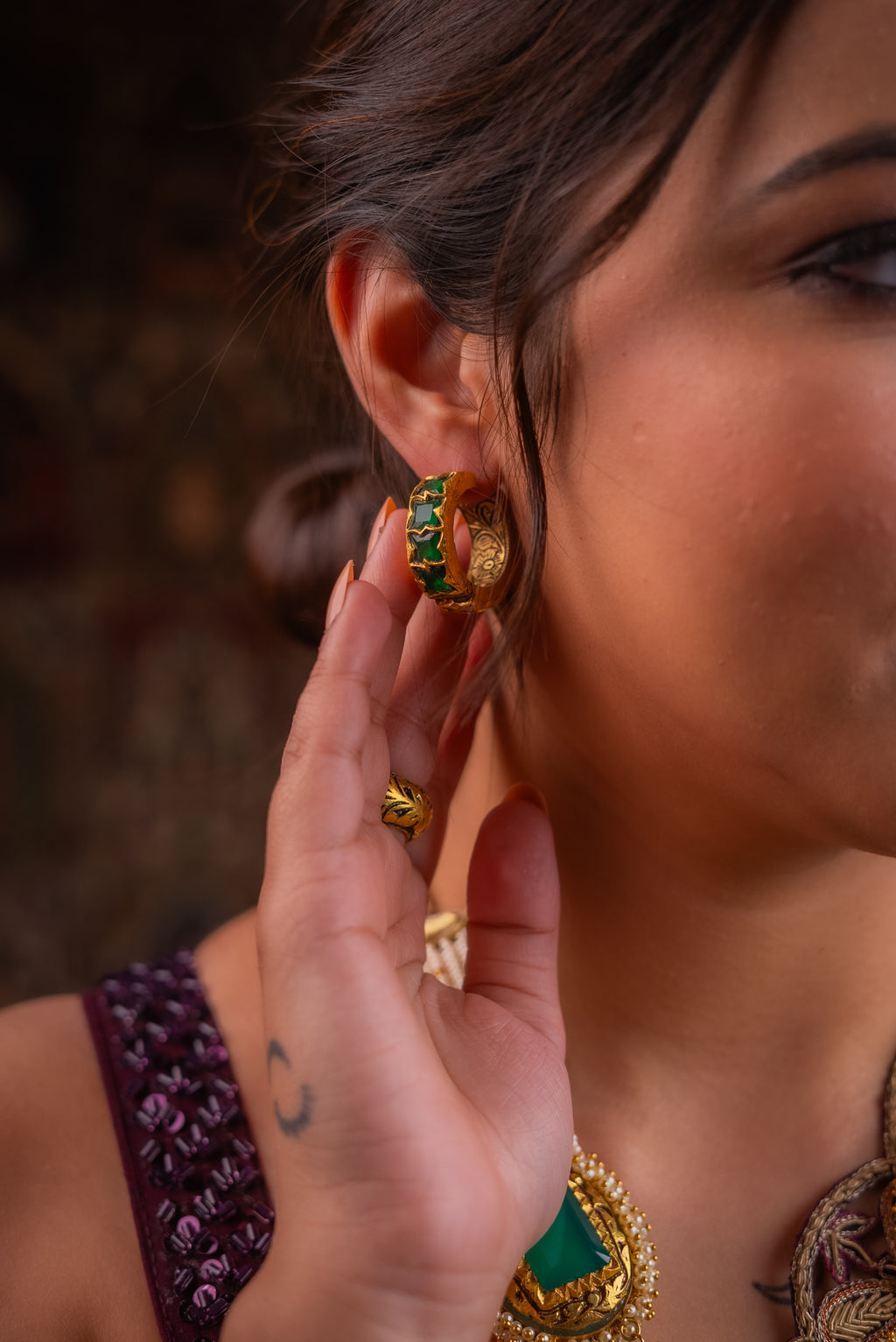 REVERSIBLE HOOPS