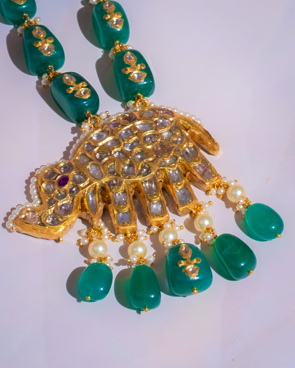REGAL GREEN TRUNK NECKLACE