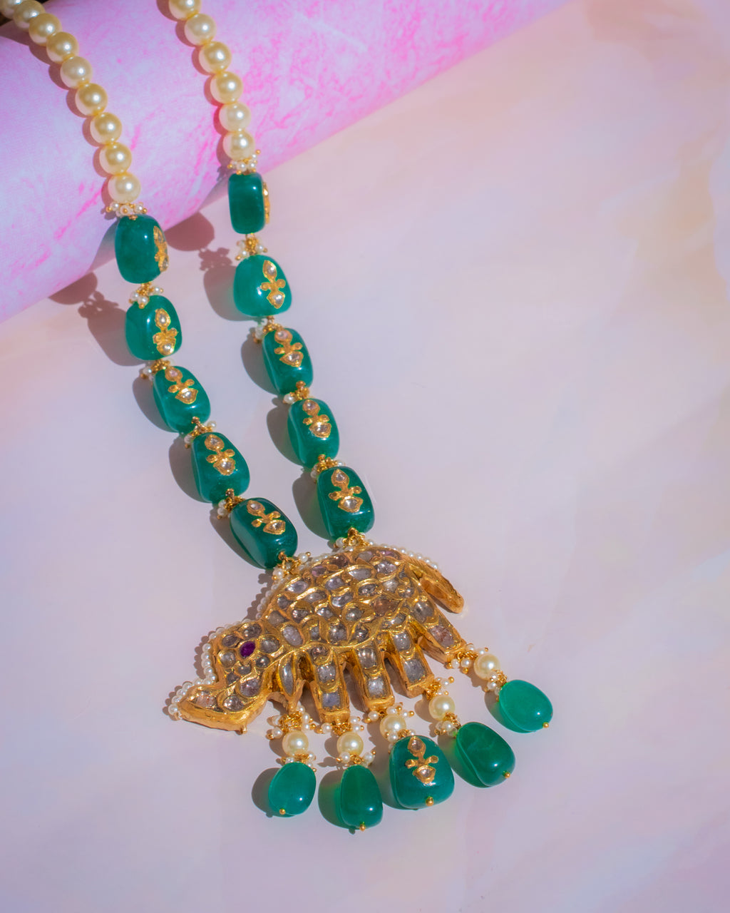 REGAL GREEN TRUNK NECKLACE