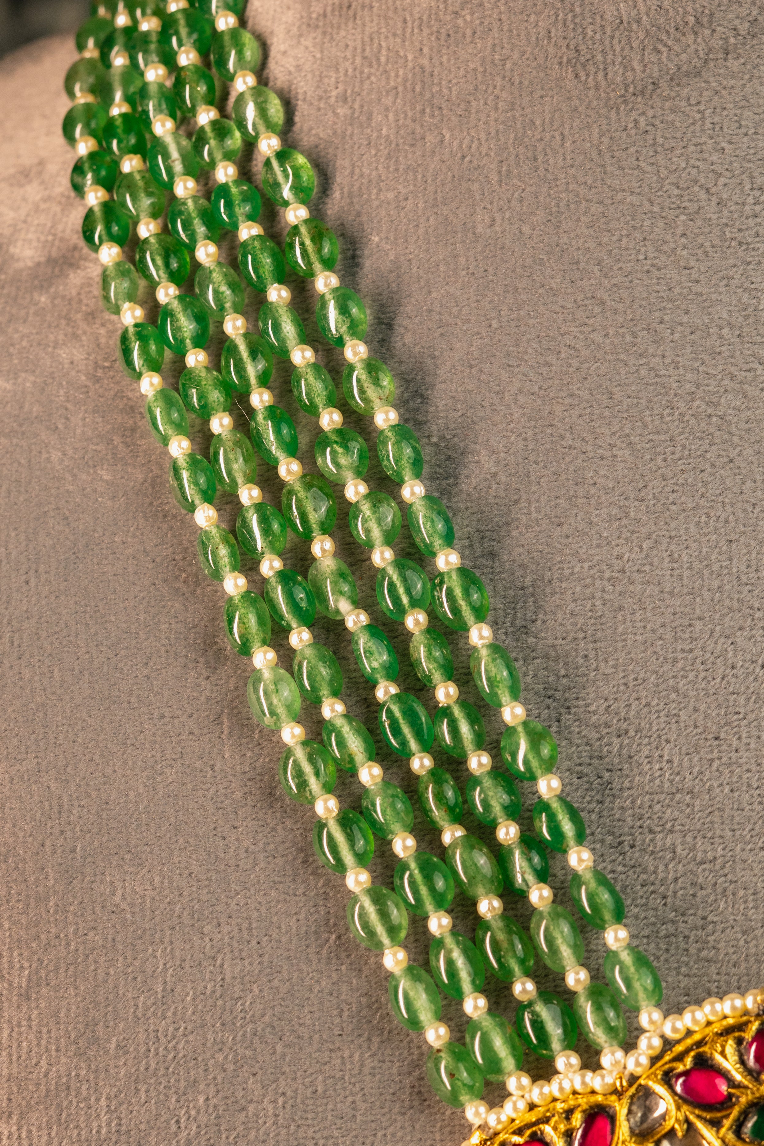 SHRINATH JI EMERALD GLORY NECKLACE