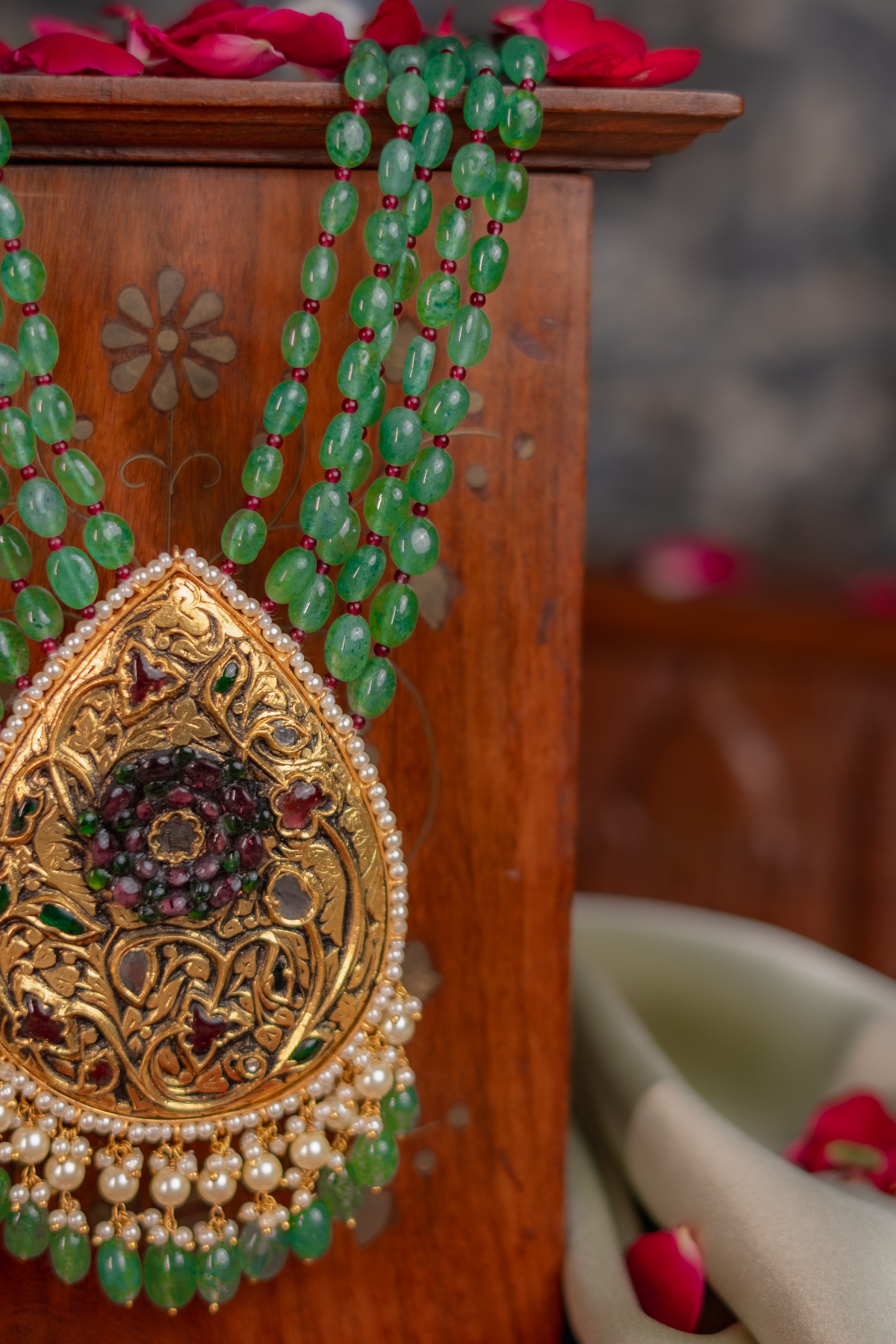 NOOR-E-GUL PENDANT