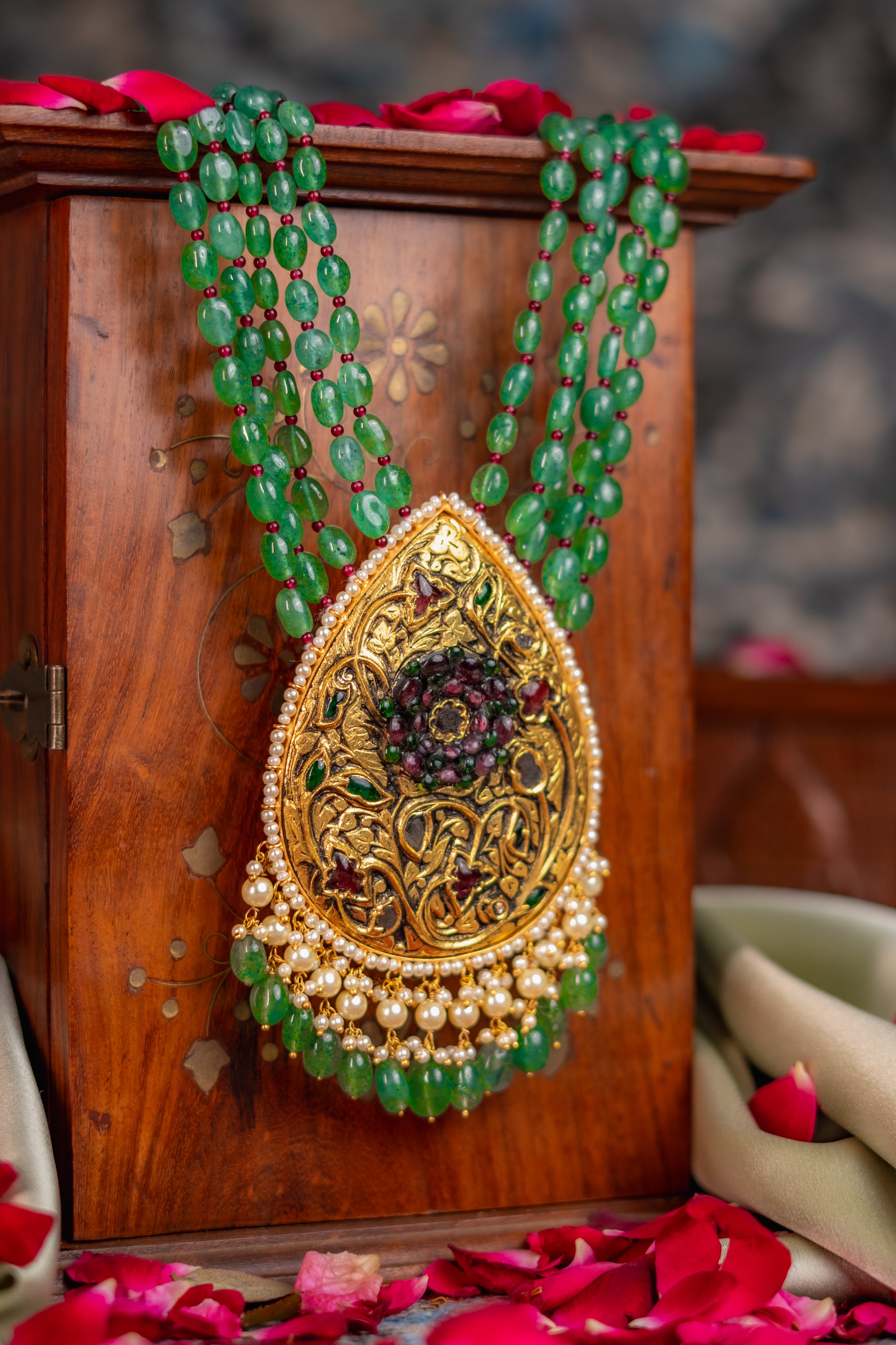 NOOR-E-GUL PENDANT
