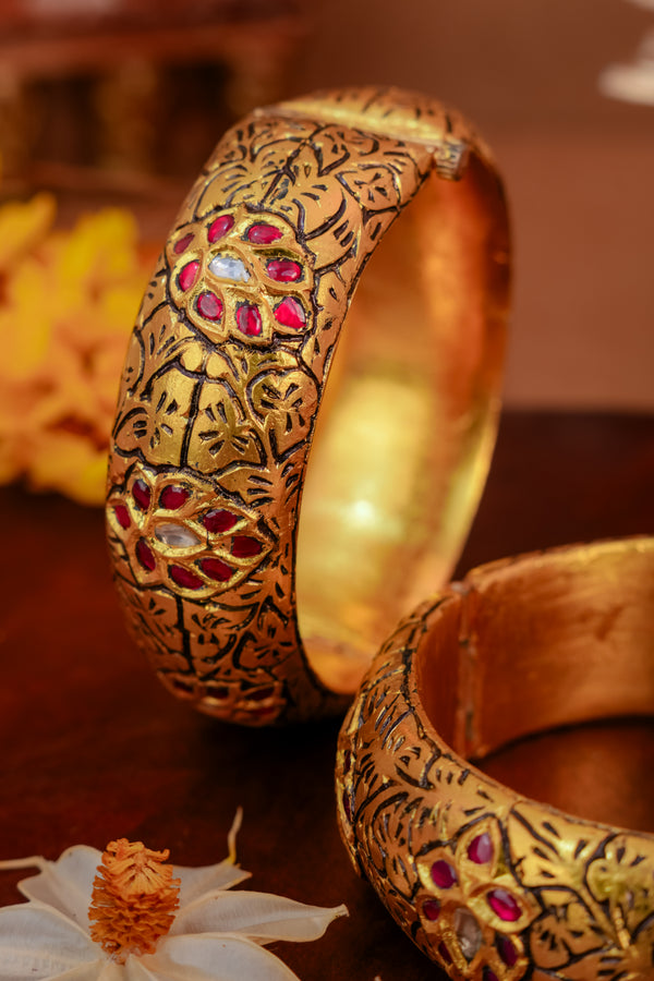 SWARNA BANGLES