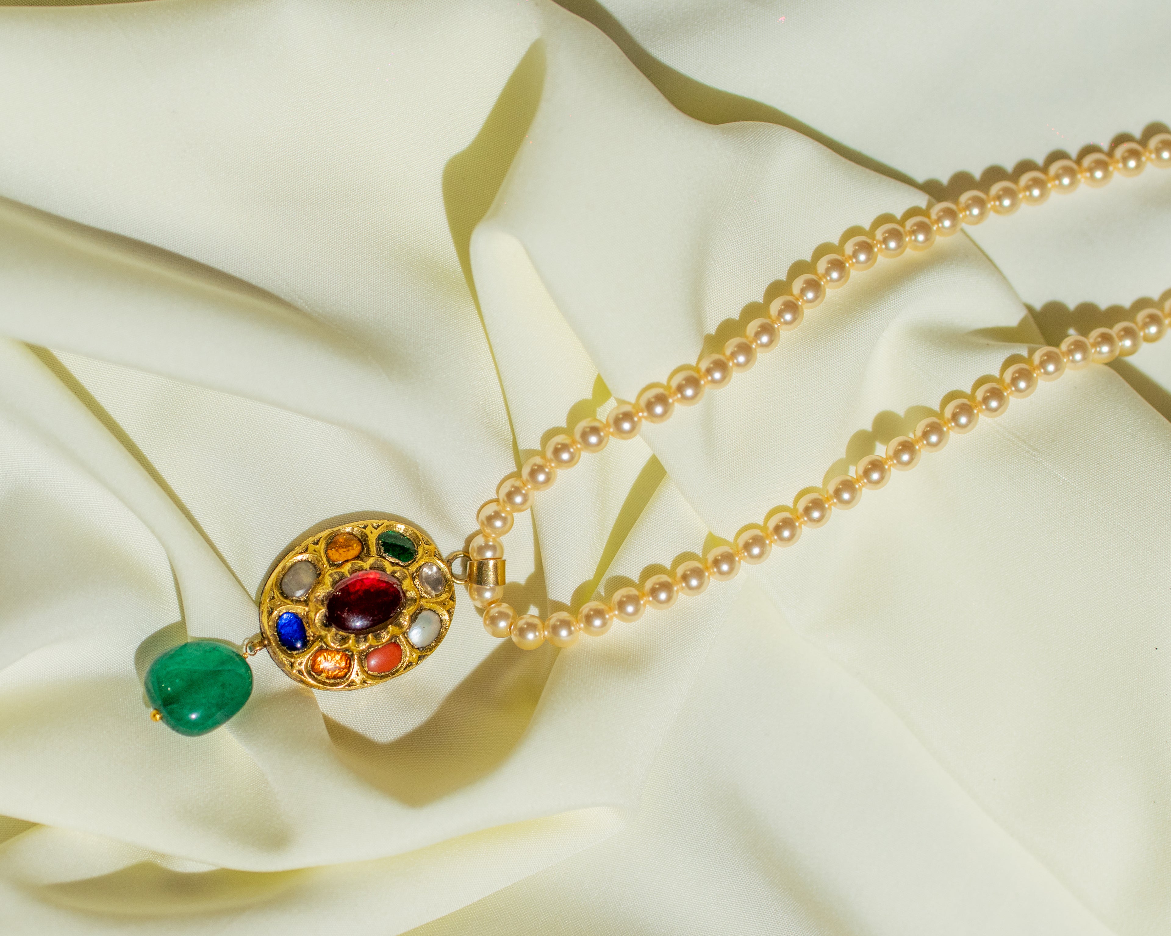RANG MAHAL NAVRATAN PENDANT