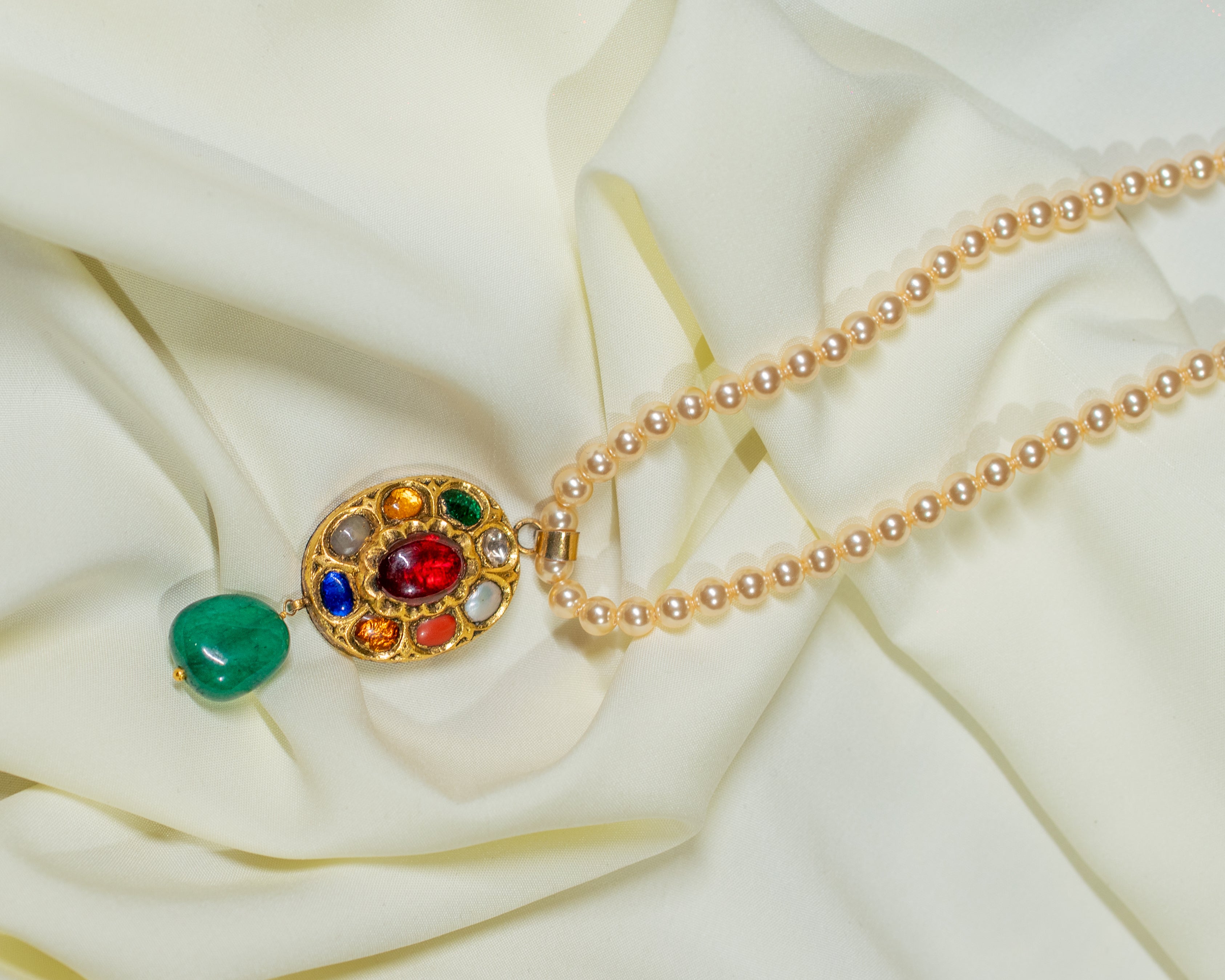 RANG MAHAL NAVRATAN PENDANT